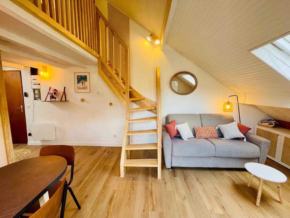 Charmant Appartement Idealement Situe Сен-Лари-Сулан Екстериор снимка