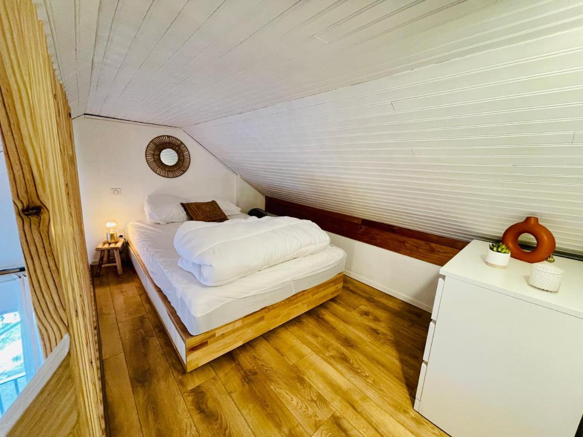 Charmant Appartement Idealement Situe Сен-Лари-Сулан Екстериор снимка